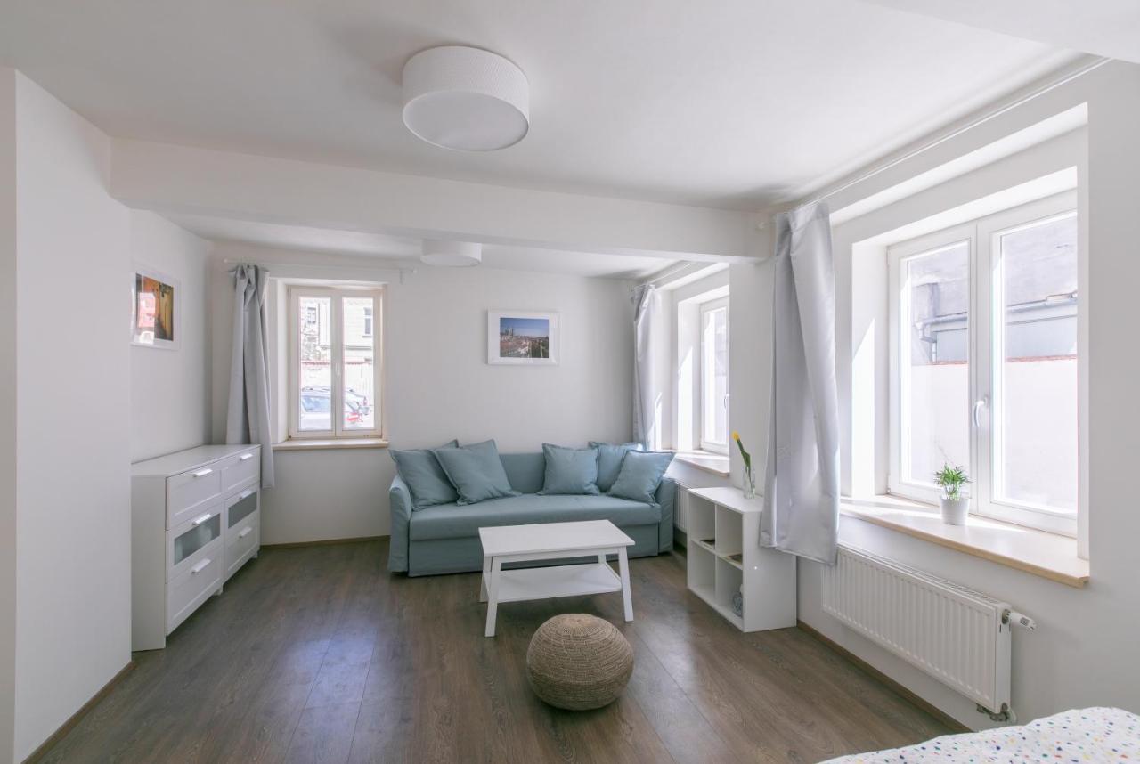 Cozy Apartment In Quiet Courtyard Near Charles Bridge Прага Экстерьер фото